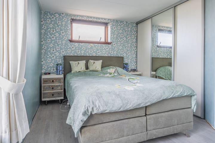 Photo 15 of Emmastraat 11