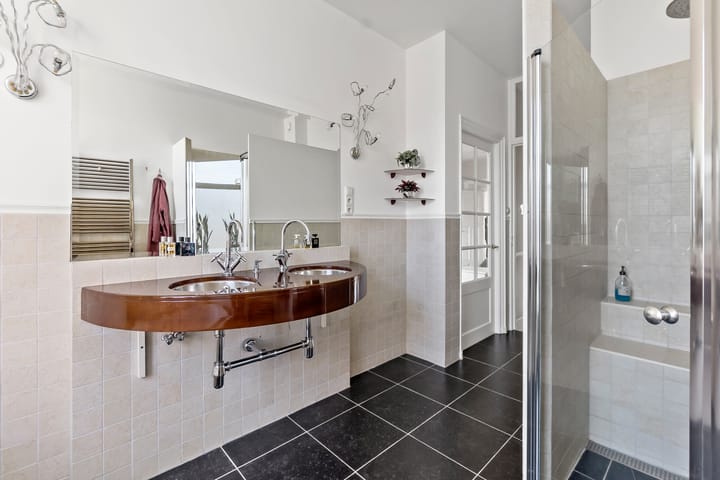 Foto 65 van Groot Hertoginnelaan 155