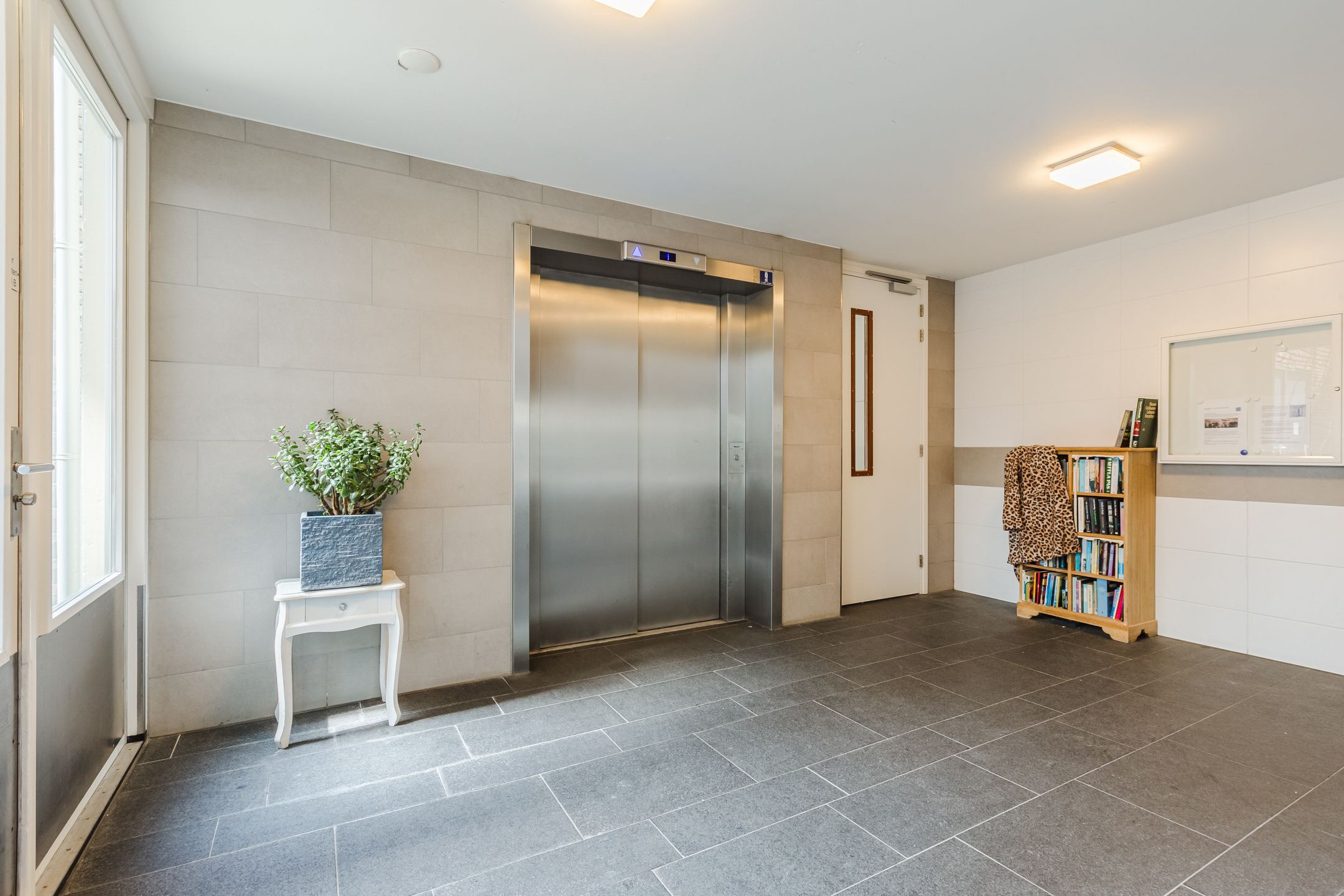 Foto 6 van Rijksstraatweg 513-II