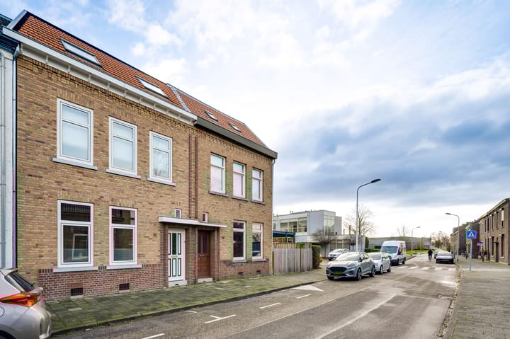 Foto 21 van Dolmansstraat 41