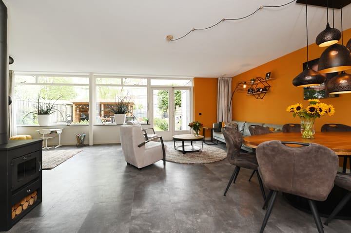 Photo 8 of Burgemeester Hendrixstraat 56