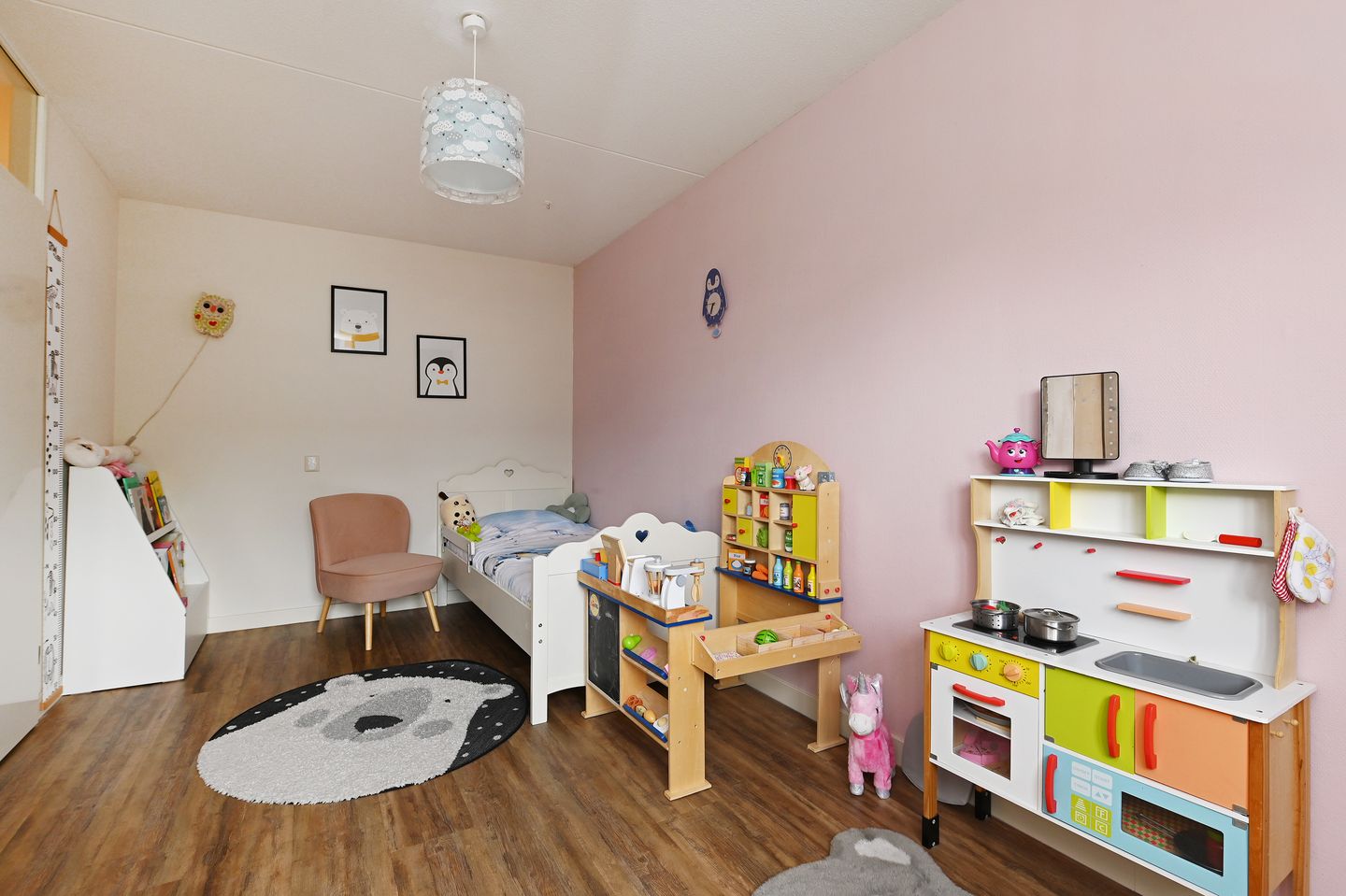 Photo 29 of Burgemeester Hendrixstraat 56