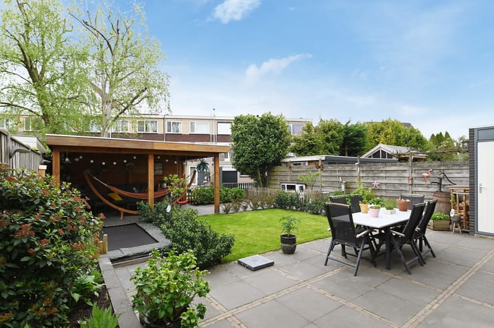 Photo 42 of Burgemeester Hendrixstraat 56