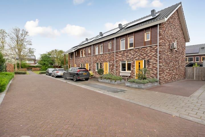 Foto 2 van Broederij 10