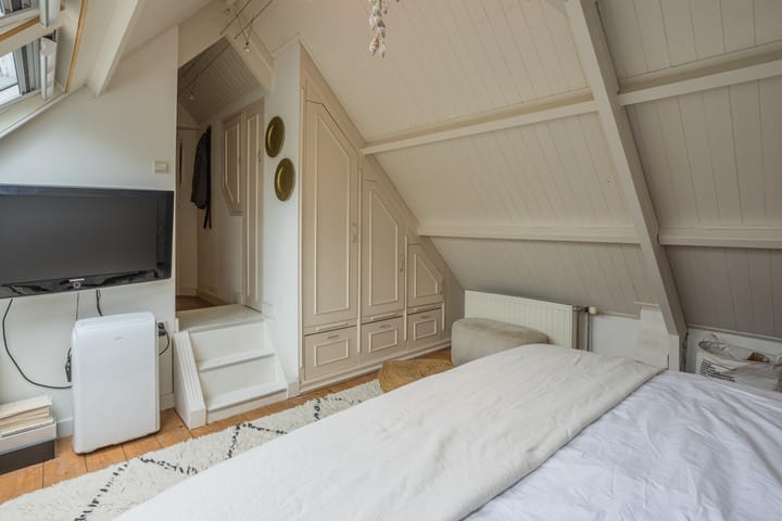 Foto 30 van Julianastraat 1