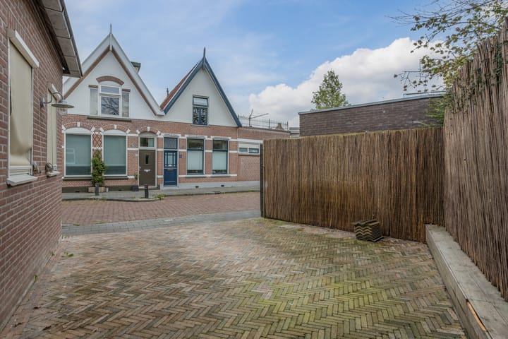 Foto 44 van Julianastraat 1