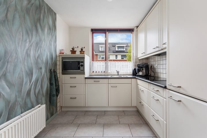 Foto 10 van Spinozastraat 2