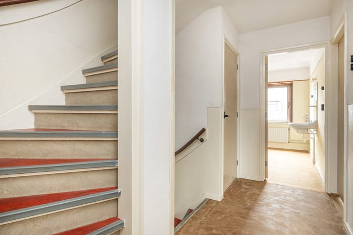 Foto 13 van Burg v d Weijerstraat 18