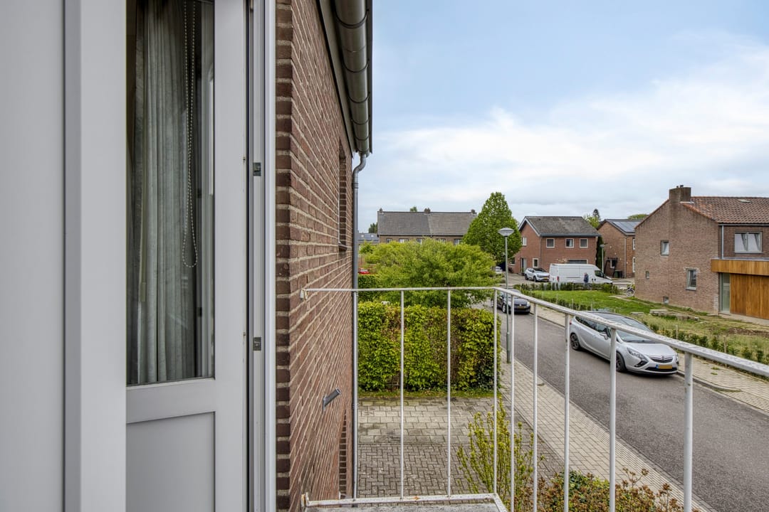 Foto 16 van Irenestraat 11