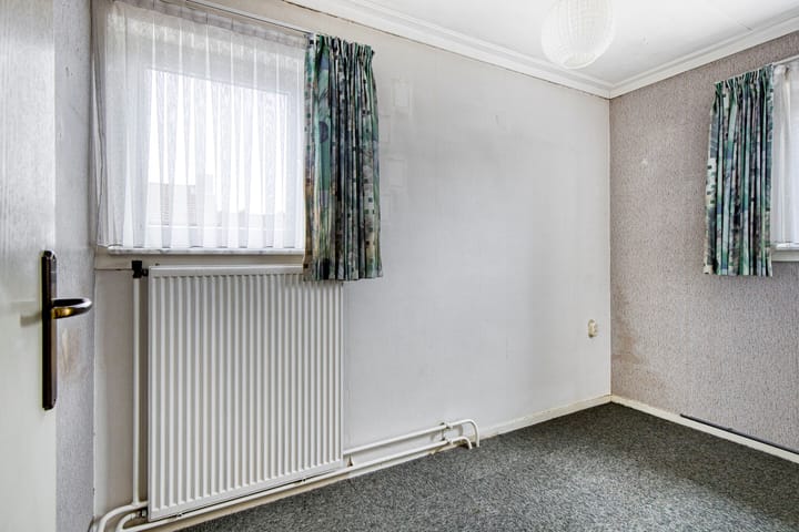 Photo 20 of Irenestraat 11