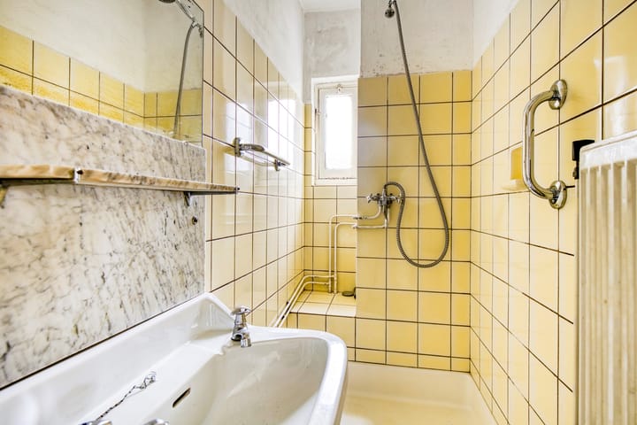 Photo 21 of Irenestraat 11