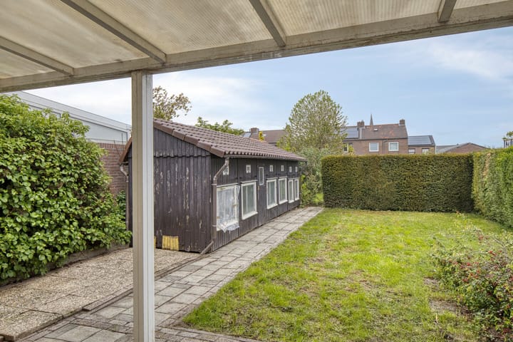 Photo 24 of Irenestraat 11