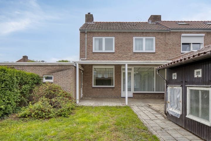 Photo 30 of Irenestraat 11