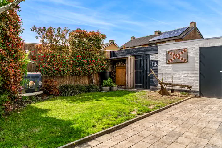 Photo 37 of Koningsberg 18