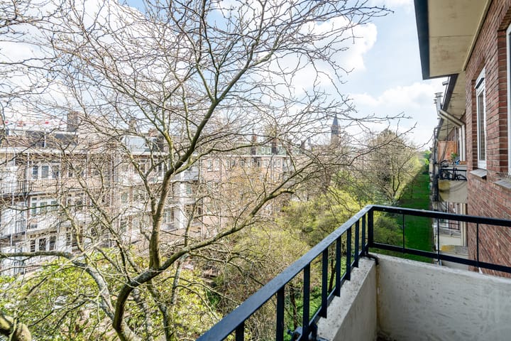 Foto 27 van Sara Burgerhartstraat 74-3