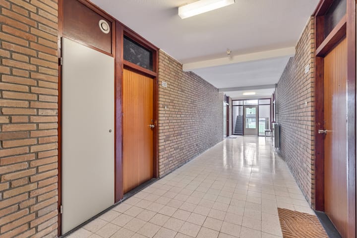 Foto 18 van Lelystraat 2-B13