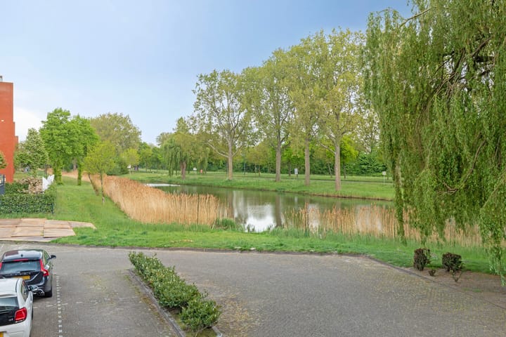 Foto 19 van Lelystraat 2-B13