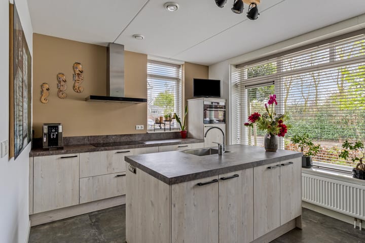 Photo 3 of Ernst en Luim 11