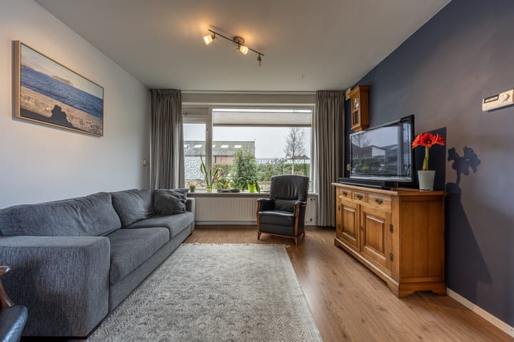 Photo 2 of Ridder van Dorplaan 28