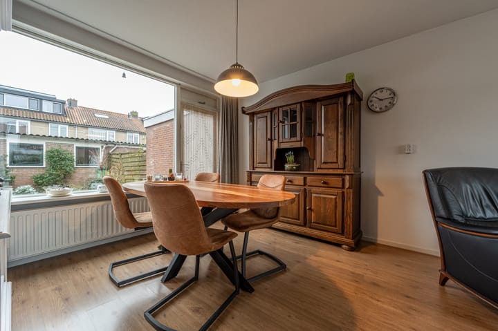 Photo 12 of Ridder van Dorplaan 28