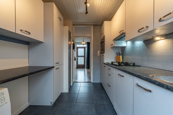 Photo 17 of Ridder van Dorplaan 28