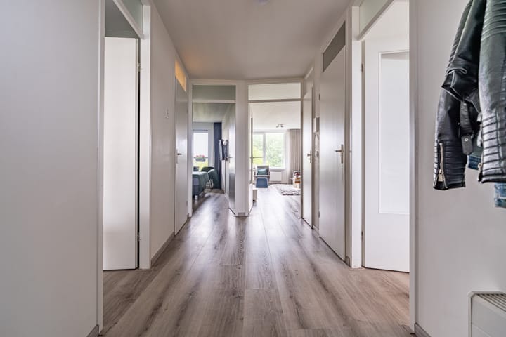 Foto 21 van Louis Armstronglaan 105