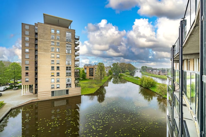 Foto 39 van Louis Armstronglaan 105