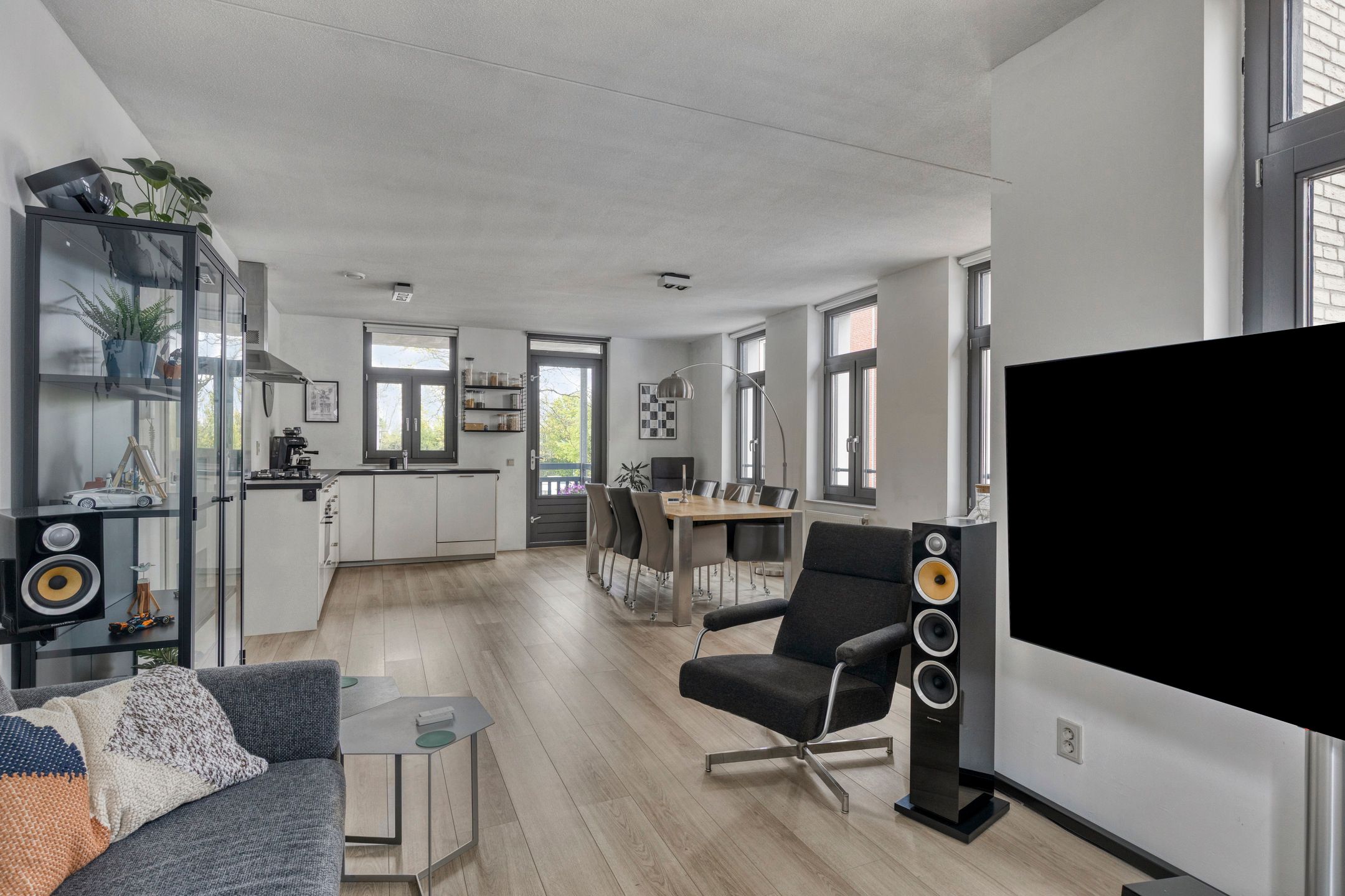 Foto 9 van J. Reyneke van Stuwestraat 25