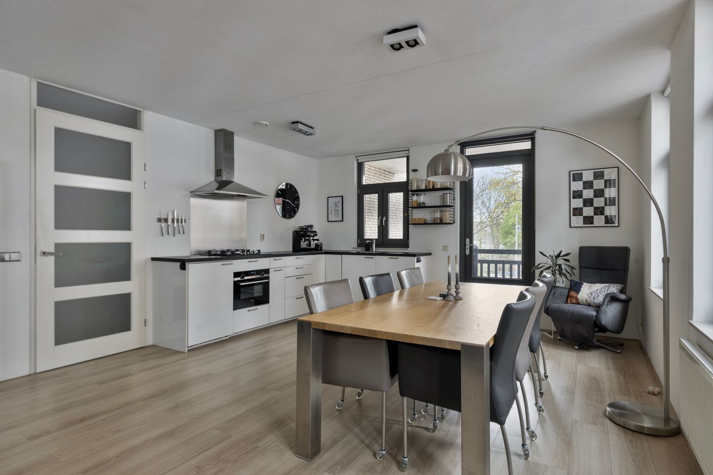 Foto 10 van J. Reyneke van Stuwestraat 25