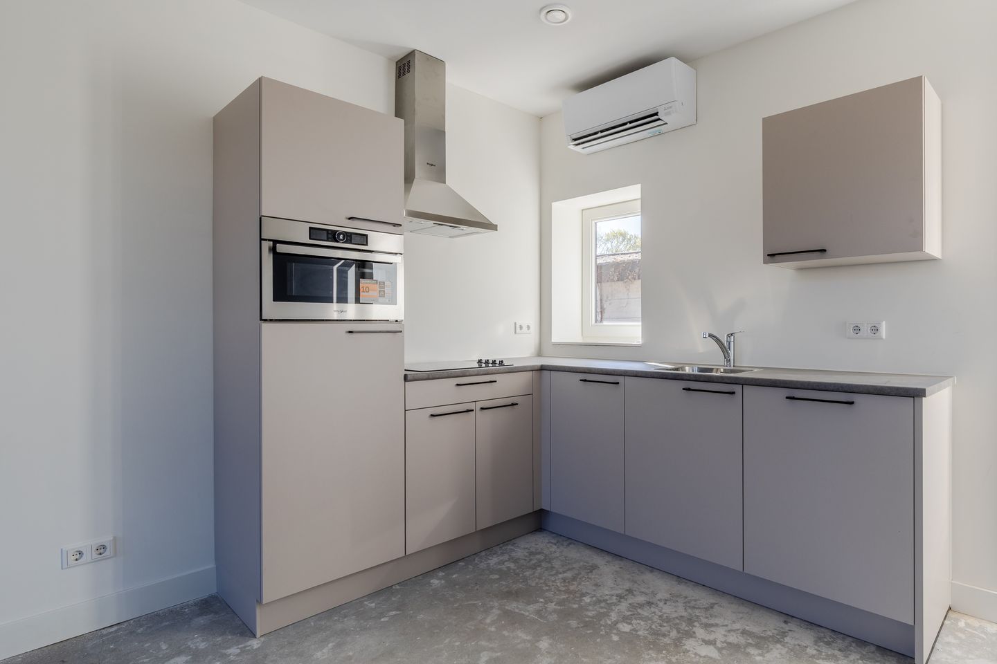 Foto 10 van Bernardusweg 12-B