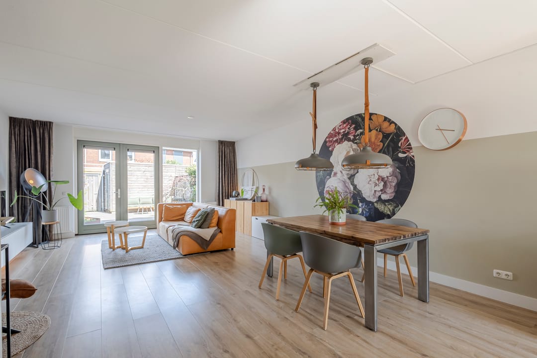 Photo 2 of Bachstraat 5