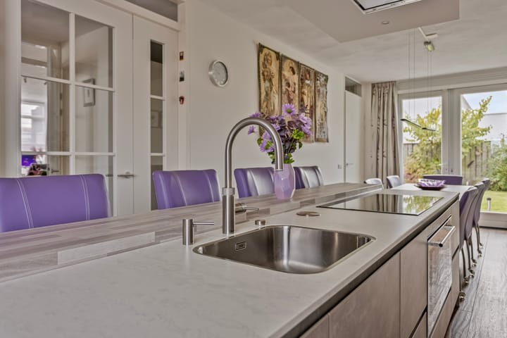 Foto 12 van Dominee Van Ingenstraat 4