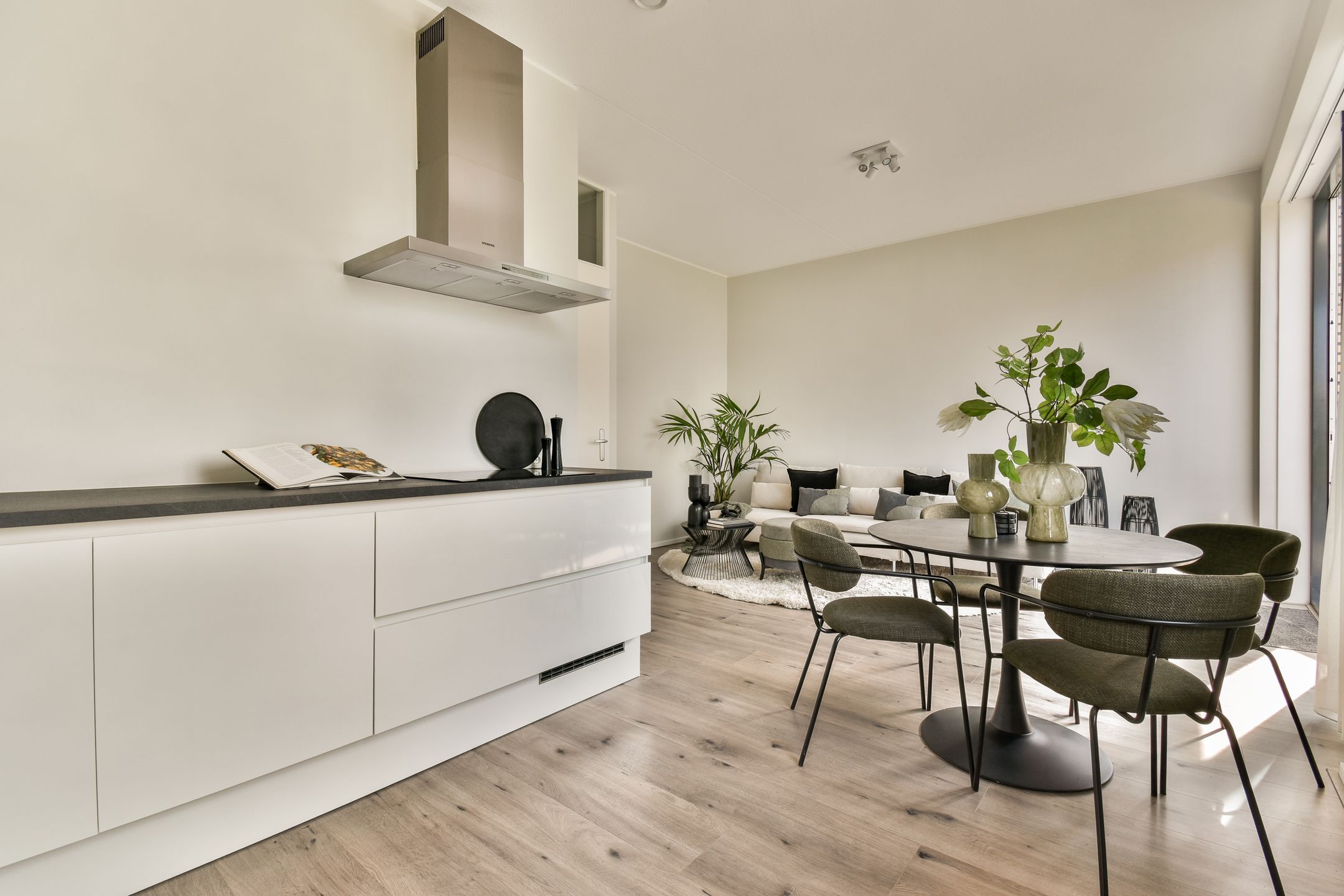 Photo 6 of Olivier van Noortstraat 152