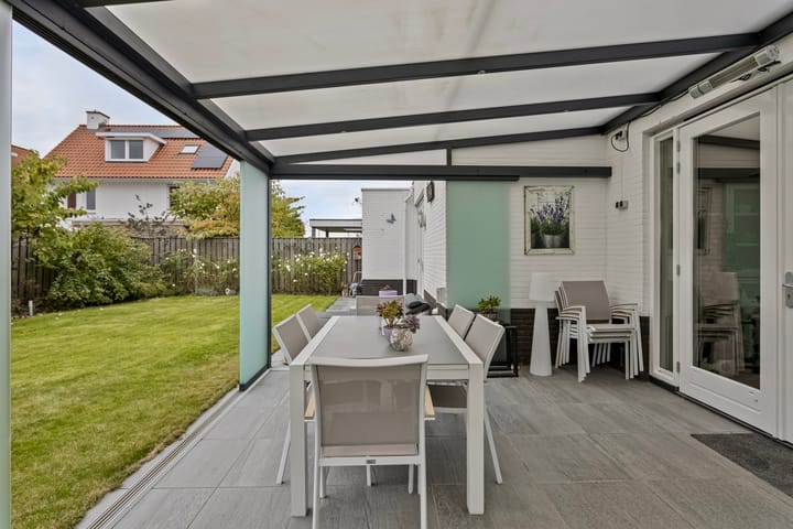 Foto 43 van Dominee Van Ingenstraat 4