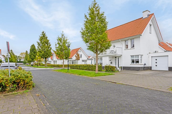 Foto 56 van Dominee Van Ingenstraat 4