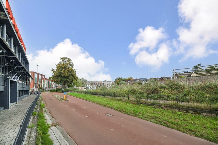 Foto 36 van Ceintuurbaan 13-B