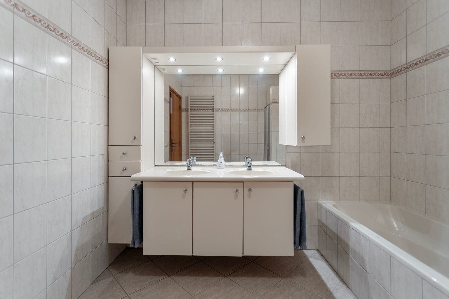 Foto 25 van Bemmelstraat 9-A