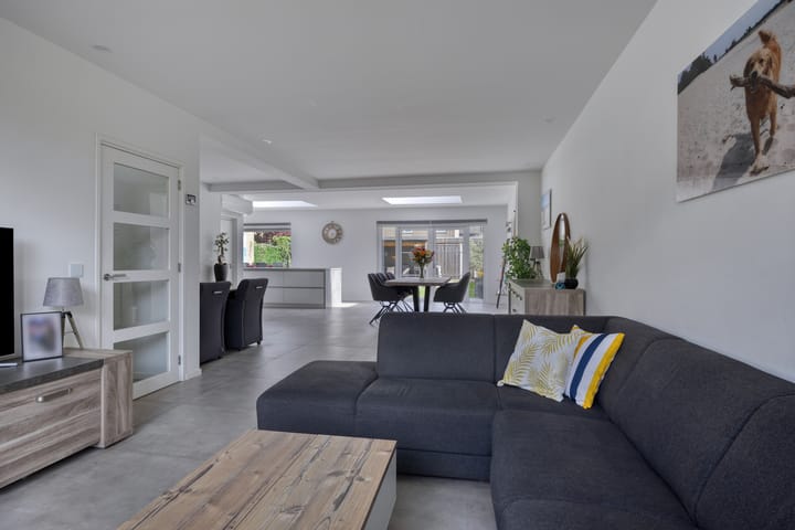 Photo 12 of Barentszstraat 4