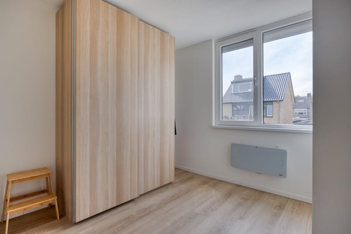 Photo 26 of Barentszstraat 4