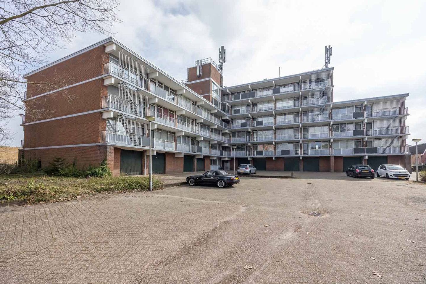 Photo 10 of Haaksbergerstraat 490-A