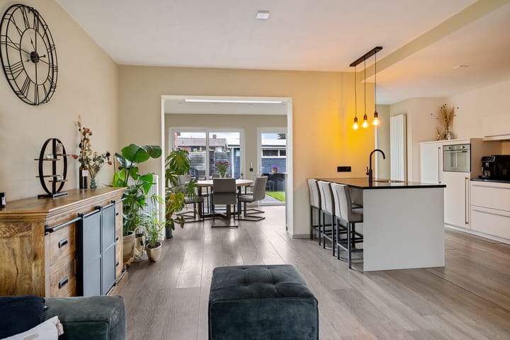 Foto 11 van Jan van Scorelstraat 14