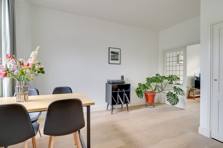 Photo 6 of Verenigingstraat 66