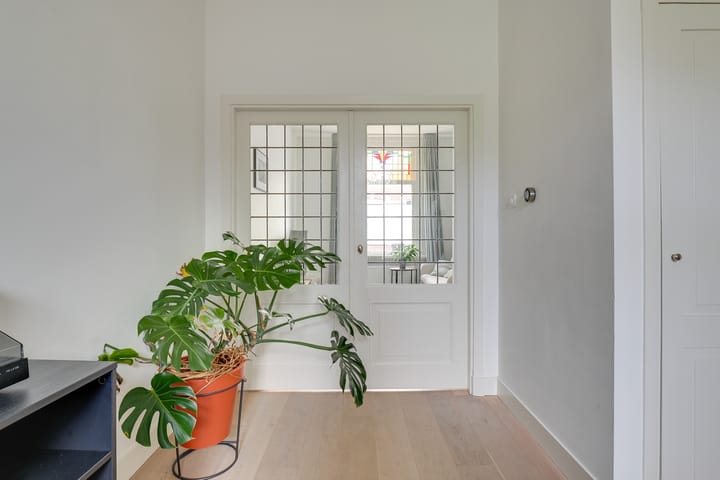 Photo 8 of Verenigingstraat 66