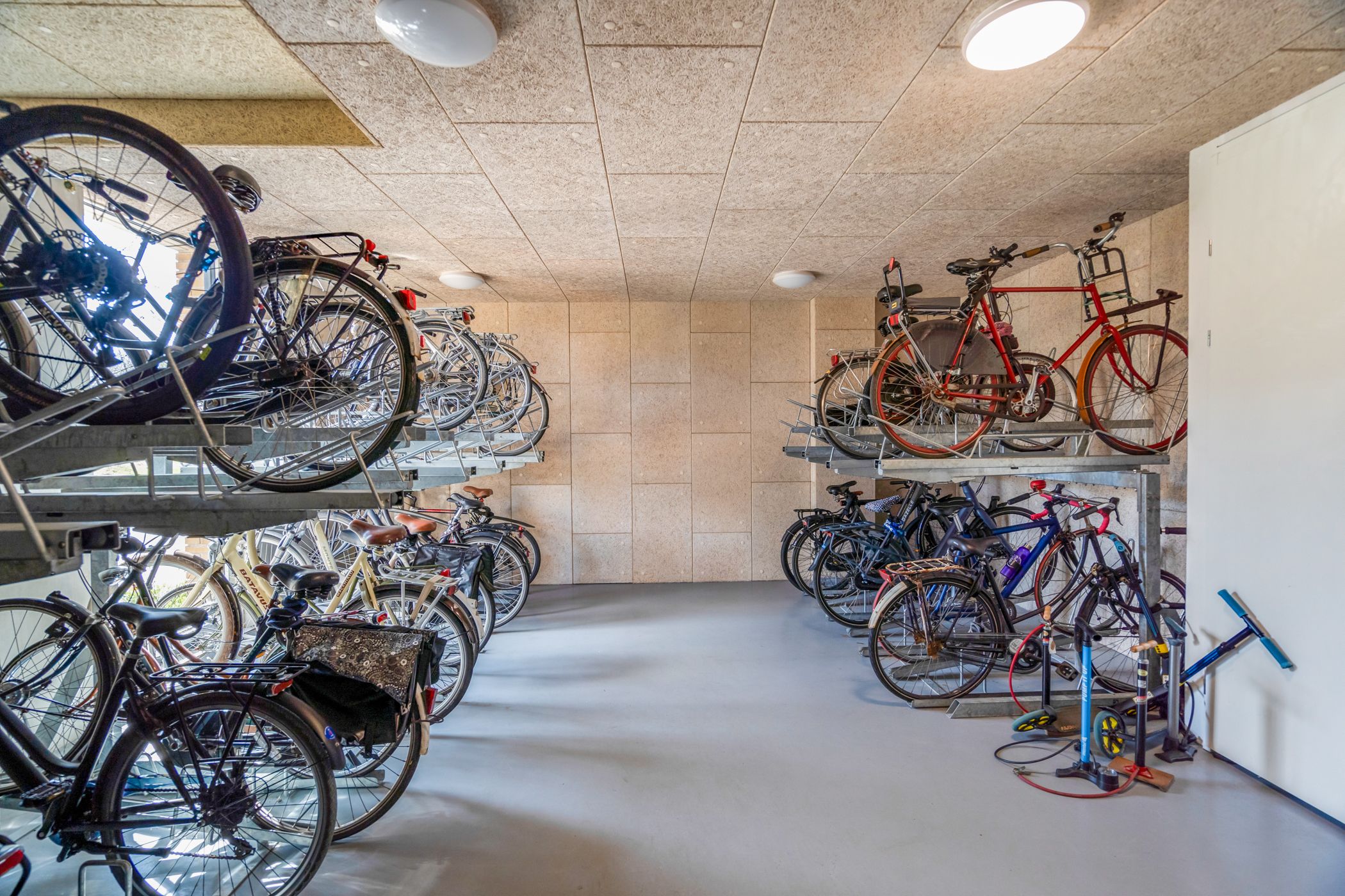 Photo 42 of Ryelandstraat 3