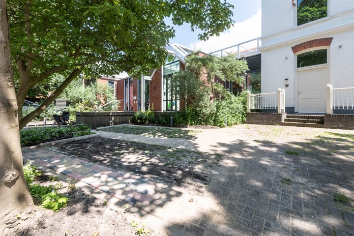 Photo 44 of Sixlaan 2-A