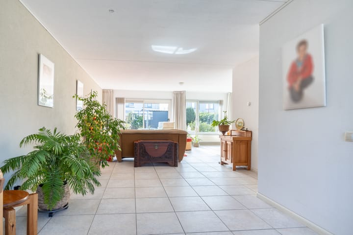 Foto 2 van Kloosring 63