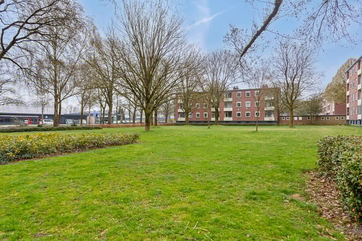 Photo 12 of Lekstraat 167