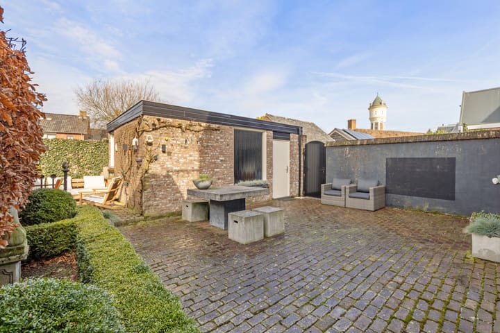 Foto 2 van Vrouwemadestraat 14