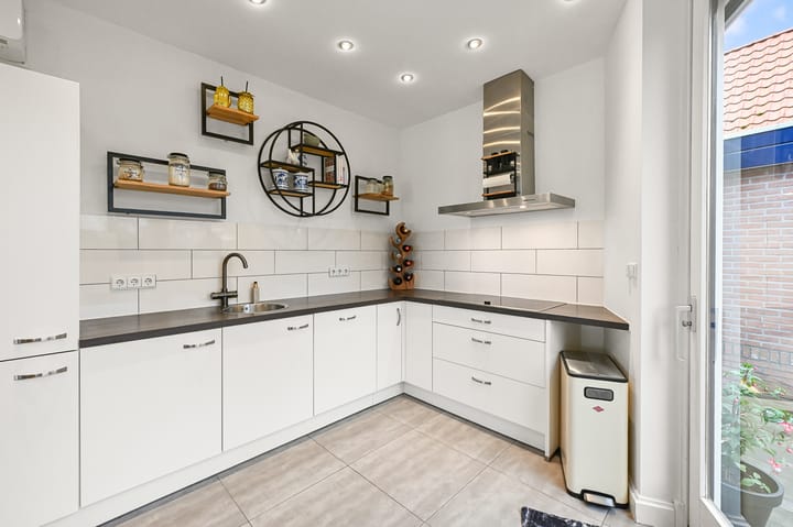 Foto 8 van Seramstraat 1