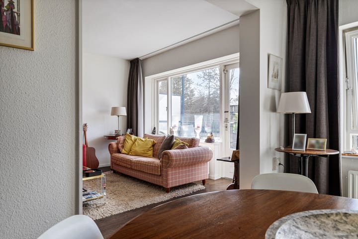 Foto 9 van Aert van Neslaan 104